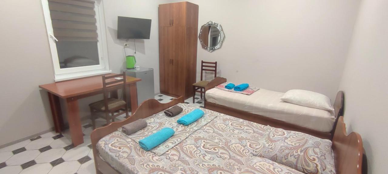 John'S Hotel Sukhumi Ngoại thất bức ảnh